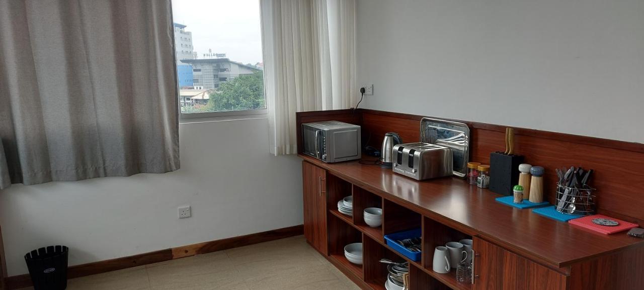 Jays Guest - Rajagiriya Colombo Hotel Exterior photo