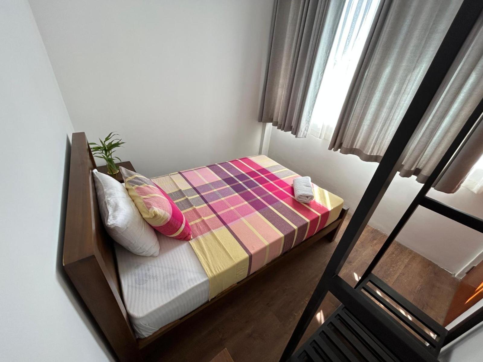 Jays Guest - Rajagiriya Colombo Hotel Room photo
